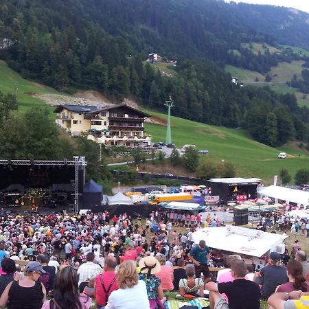Appartementhaus Zillertal By Piaunddirk Финкенберг Экстерьер фото
