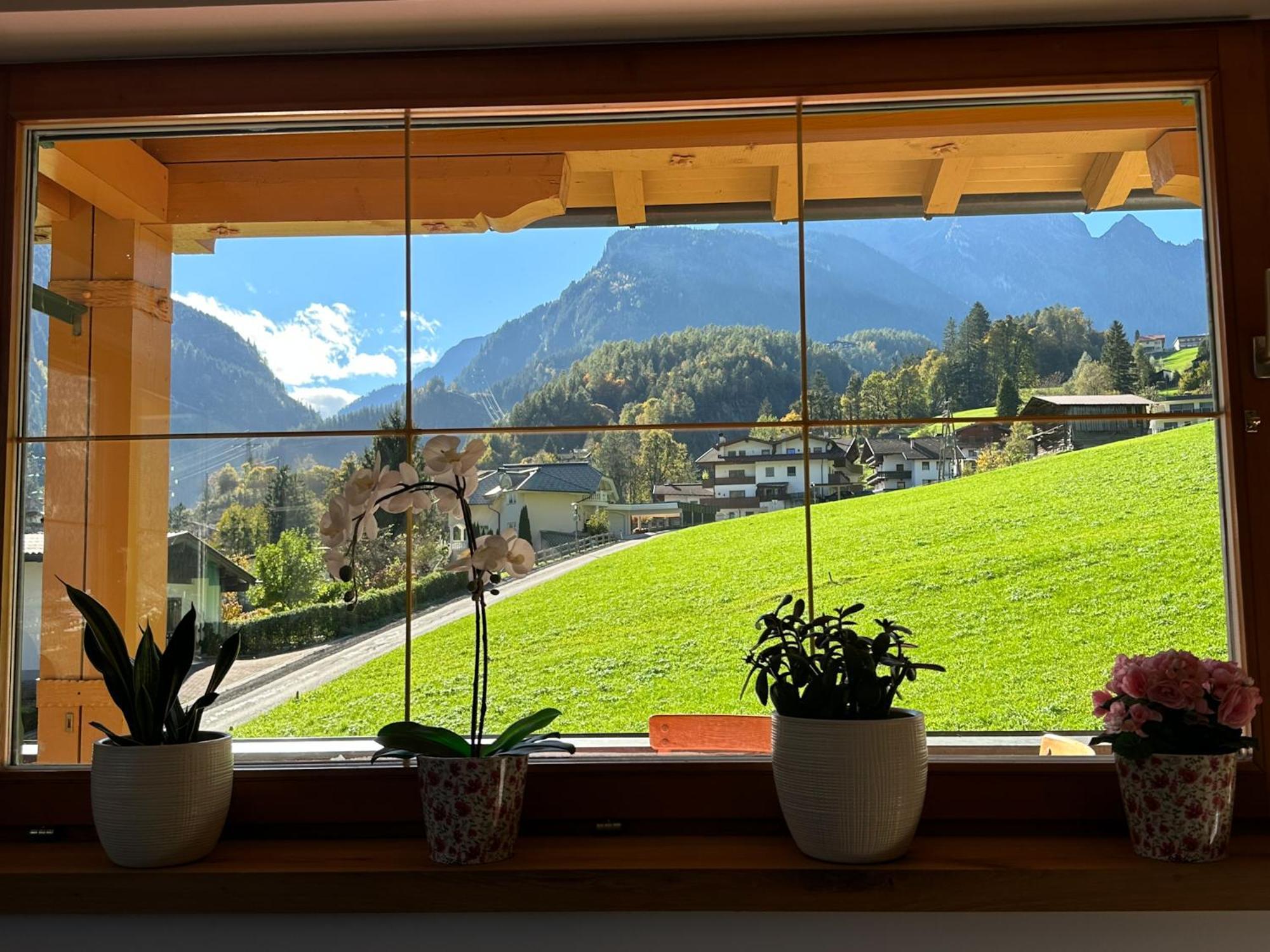 Appartementhaus Zillertal By Piaunddirk Финкенберг Экстерьер фото